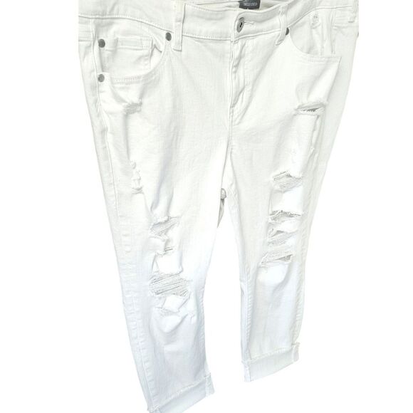 TORRID PLUS Size White Distressed Cropped Vintage Boyfriend Jeans Plus Size 18 - Picture 7 of 16